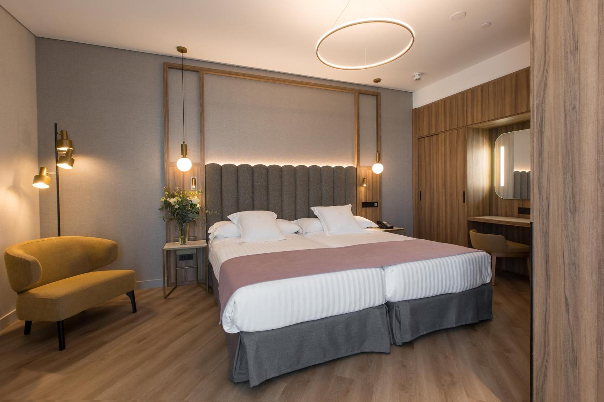 Hotel Giralda Center Seville Ngoại thất bức ảnh